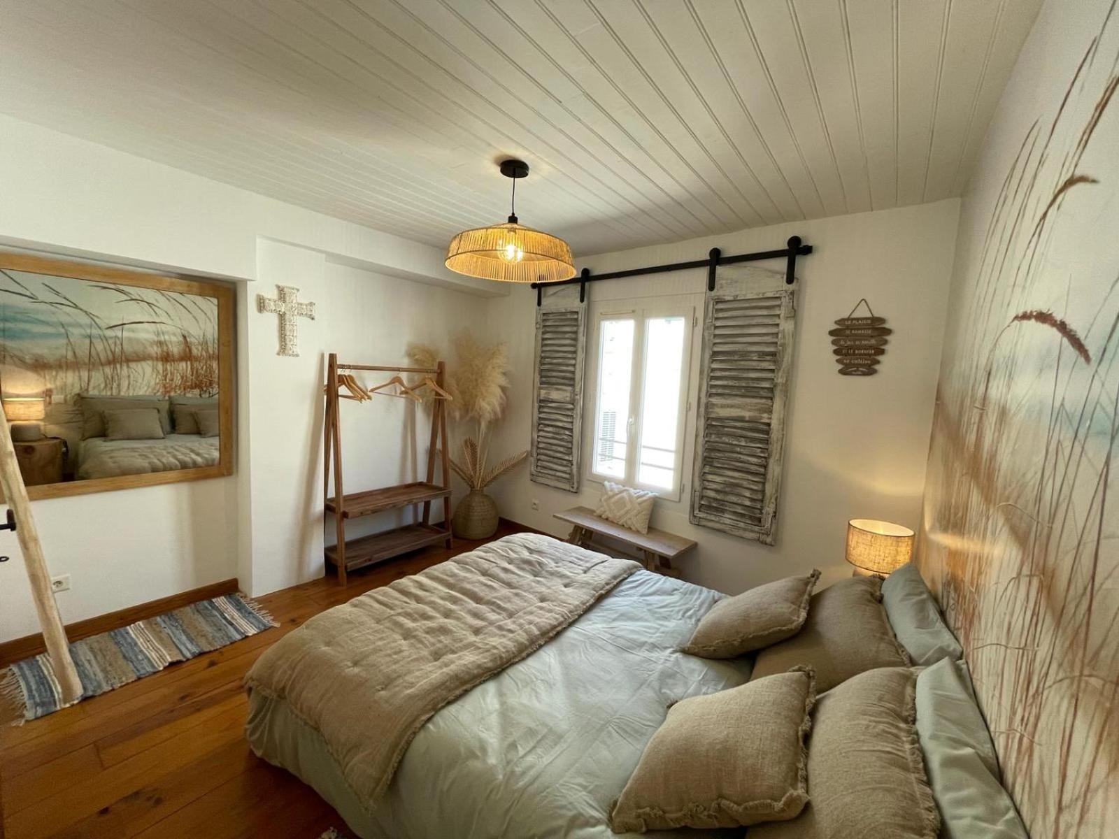 Maison Cosy, 2 Chambres, Adossee Aux Remparts Ег-Морт Екстер'єр фото