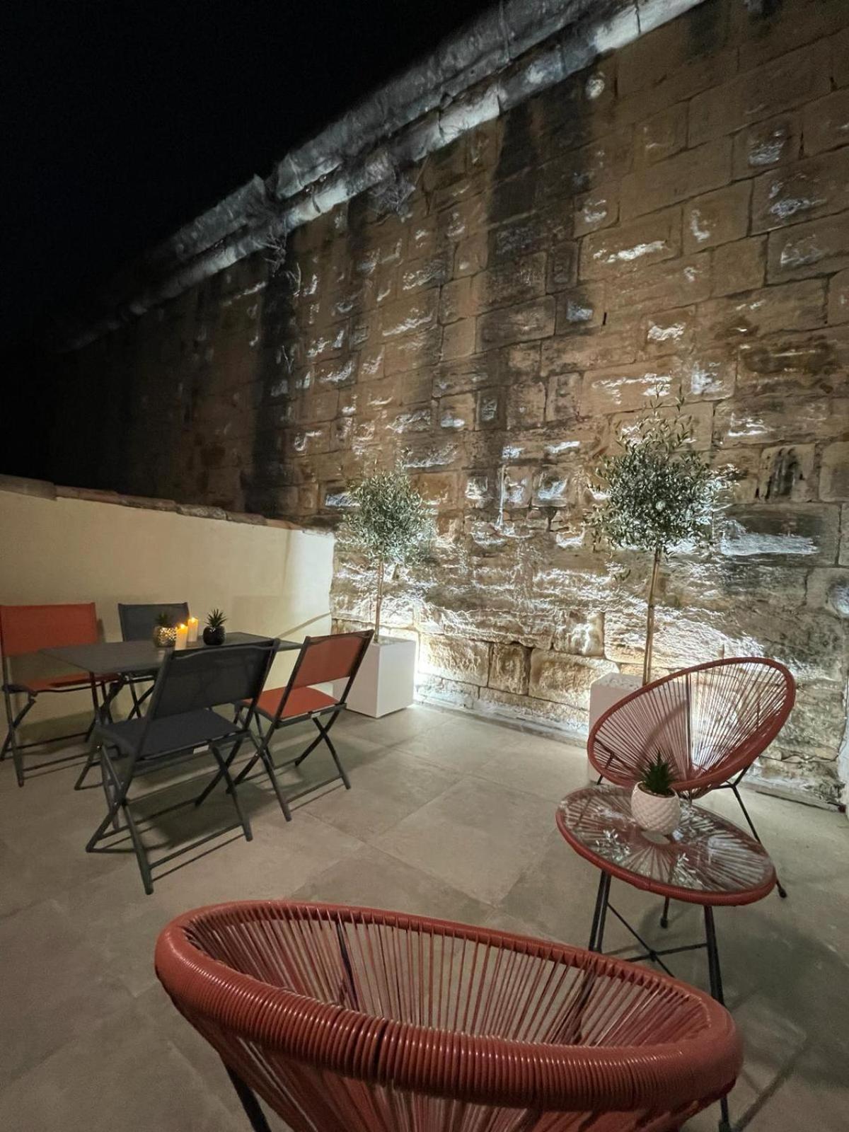 Maison Cosy, 2 Chambres, Adossee Aux Remparts Ег-Морт Екстер'єр фото