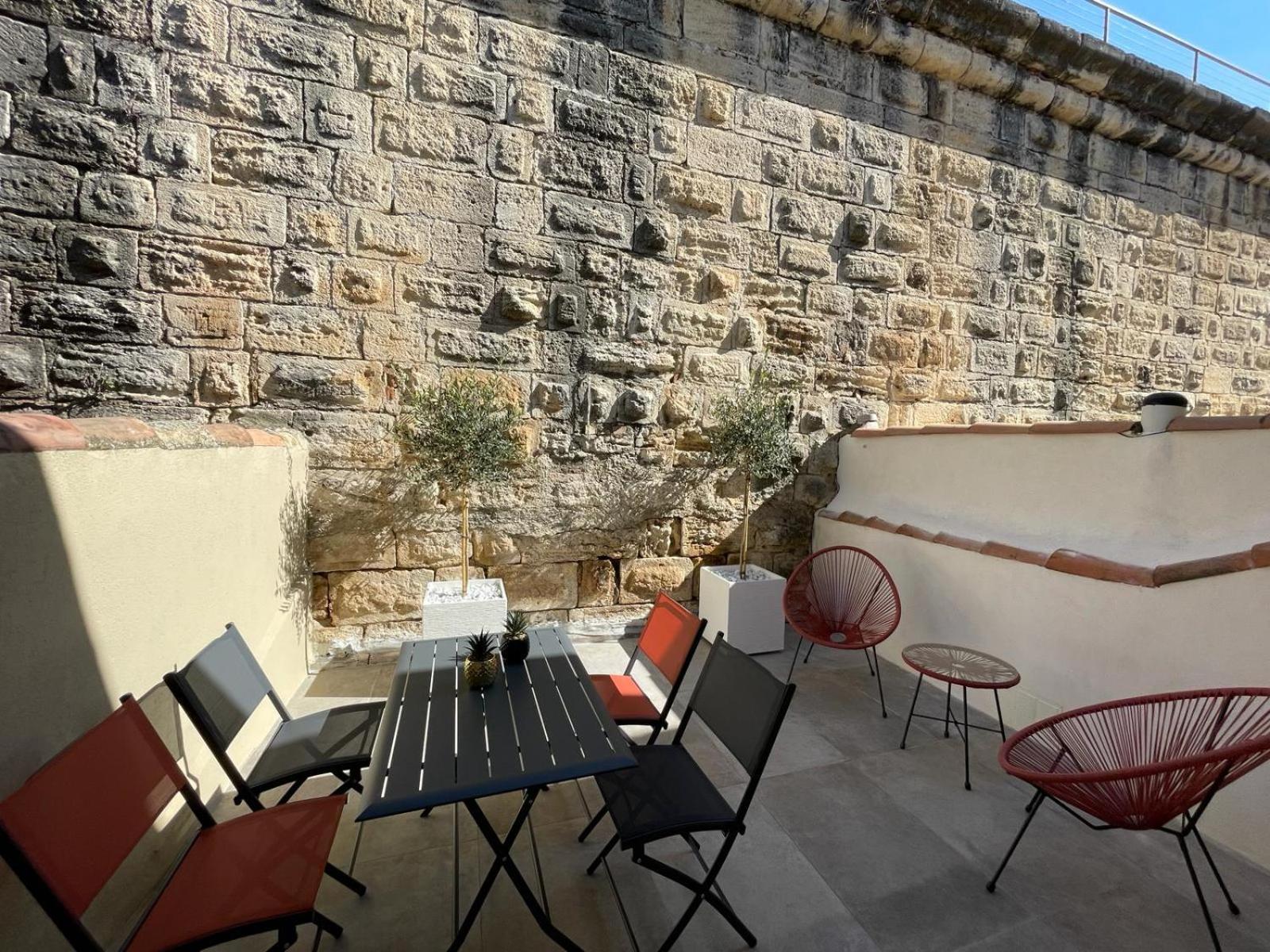 Maison Cosy, 2 Chambres, Adossee Aux Remparts Ег-Морт Екстер'єр фото